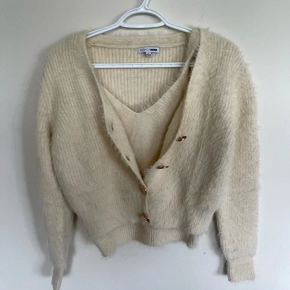 IVORY fuzzy sweater set Fashion Nova (NWOT) - Picture 7 of 7